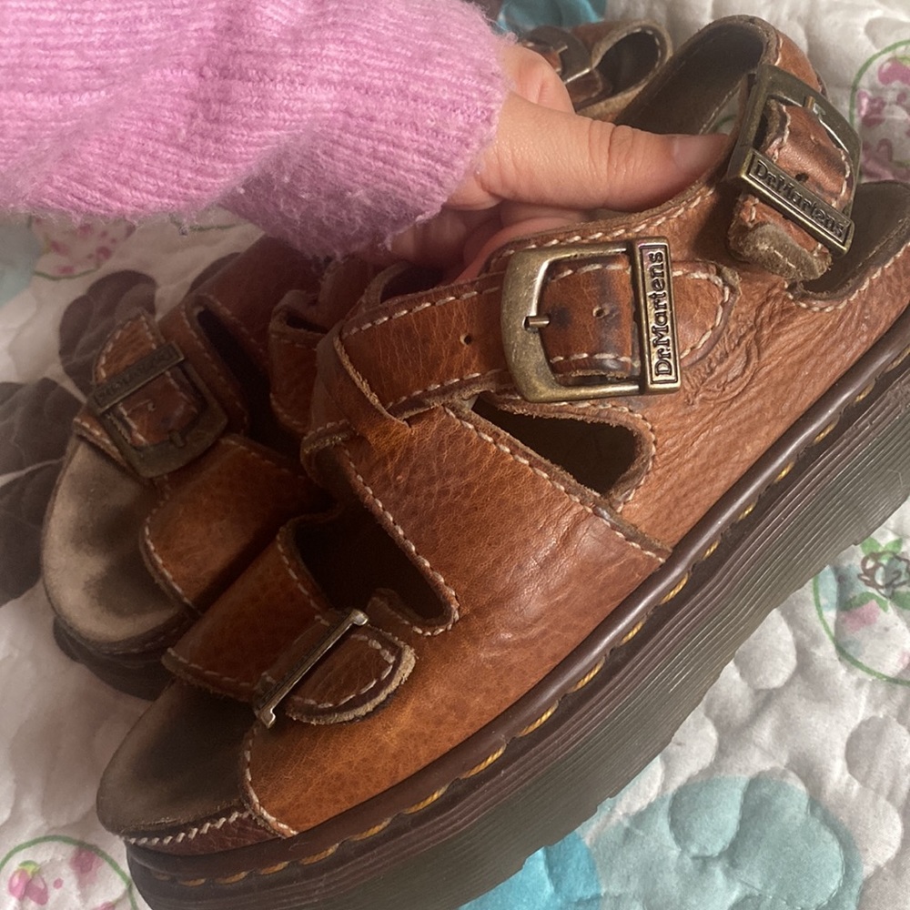 Dr Martens | brown leather sandals